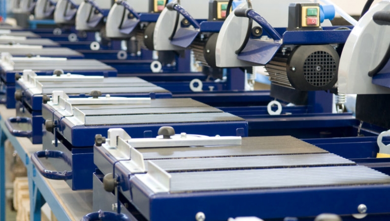 Fabricación de máquinas para diferentes ámbitos industriales | Maxipresstec